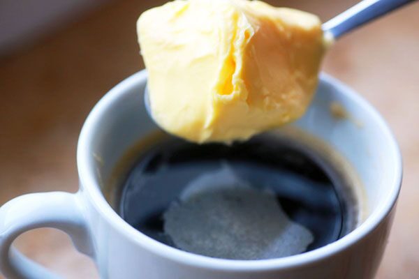 Mettere burro nel caffè per dimagrire?